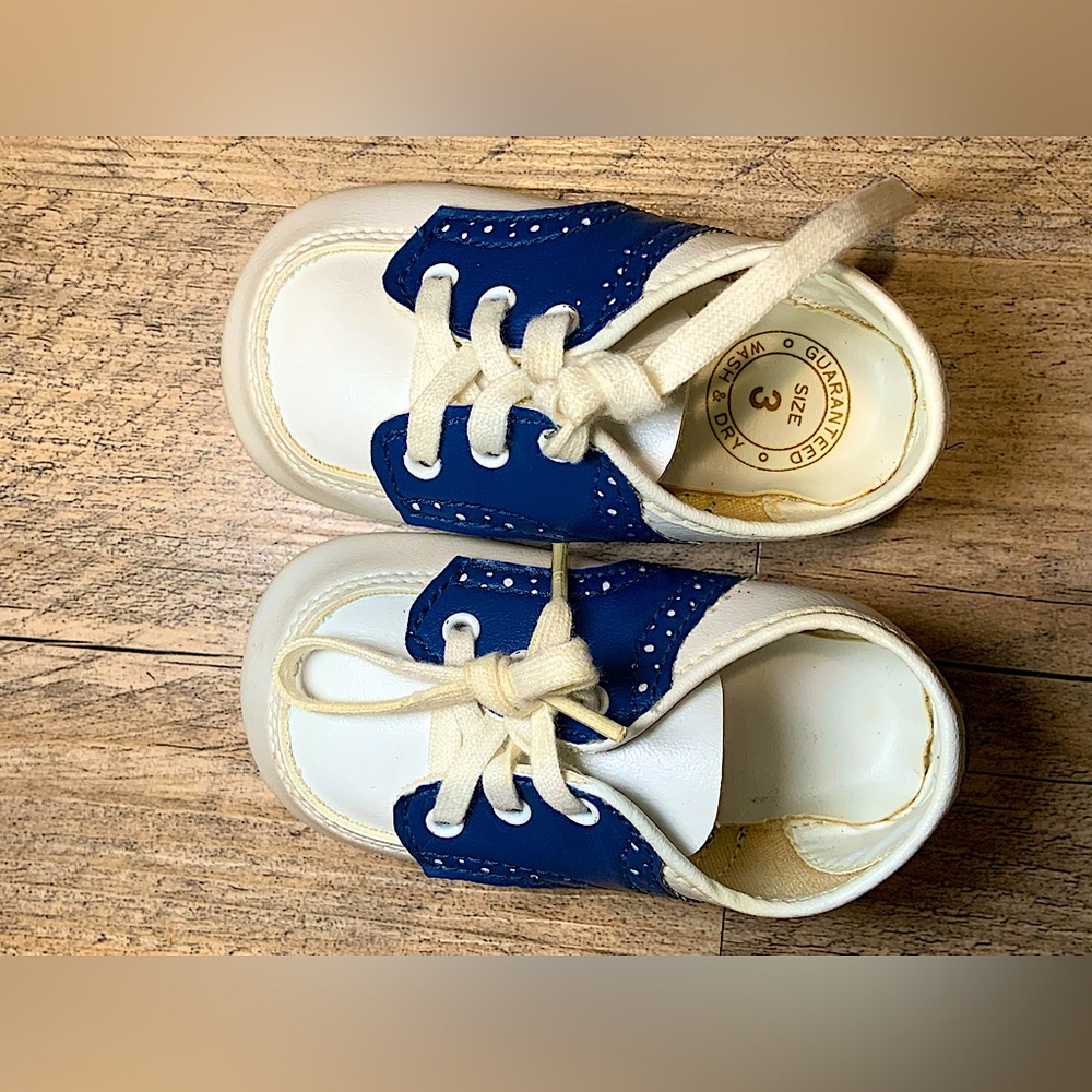 Vintage Baby Saddle Shoes | Size 3 White & Navy Blue